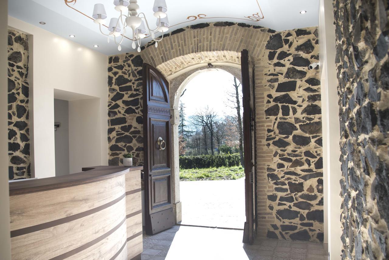 La Tenuta Di Trimalcione Pofi Экстерьер фото